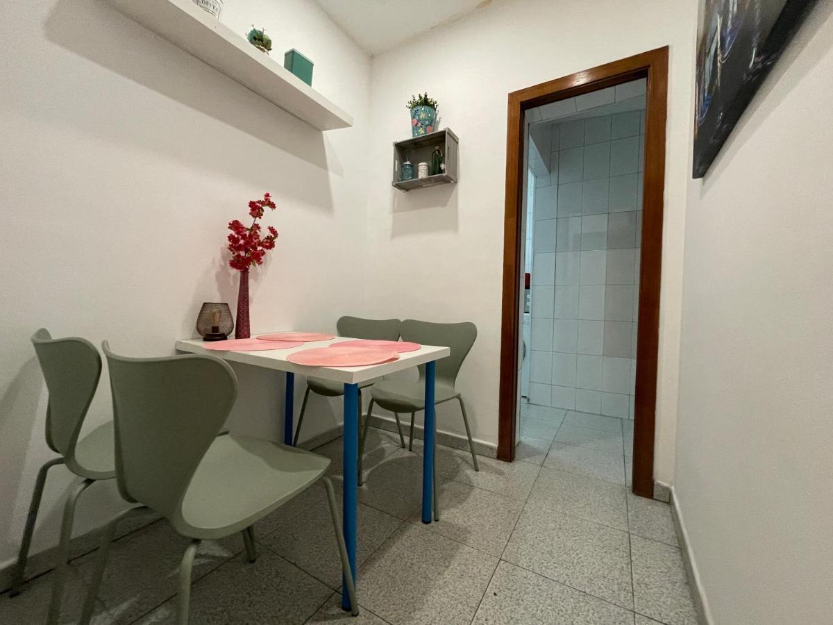 Plaza Universidad Rooms Barcelona Exterior foto